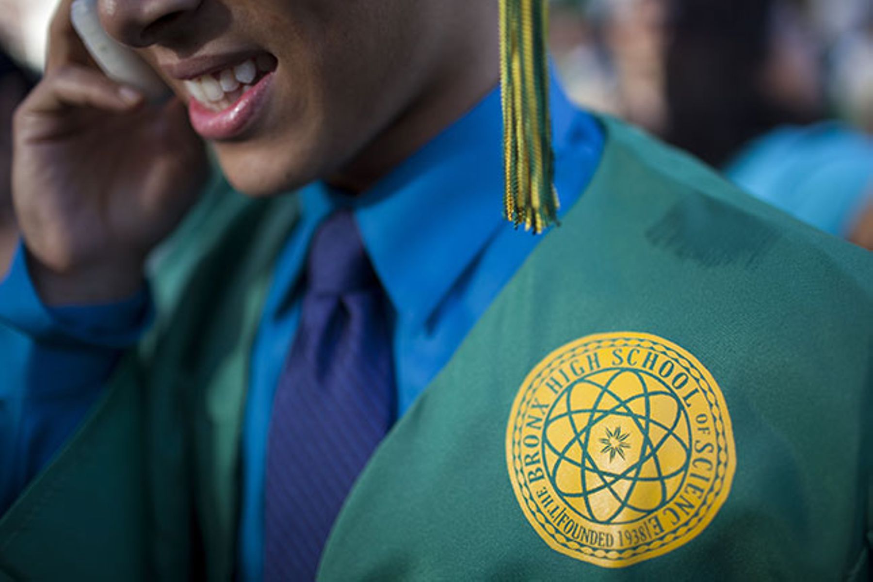 A happy graduate (ROBERT NICKELSBERG/GETTY IMAGES)