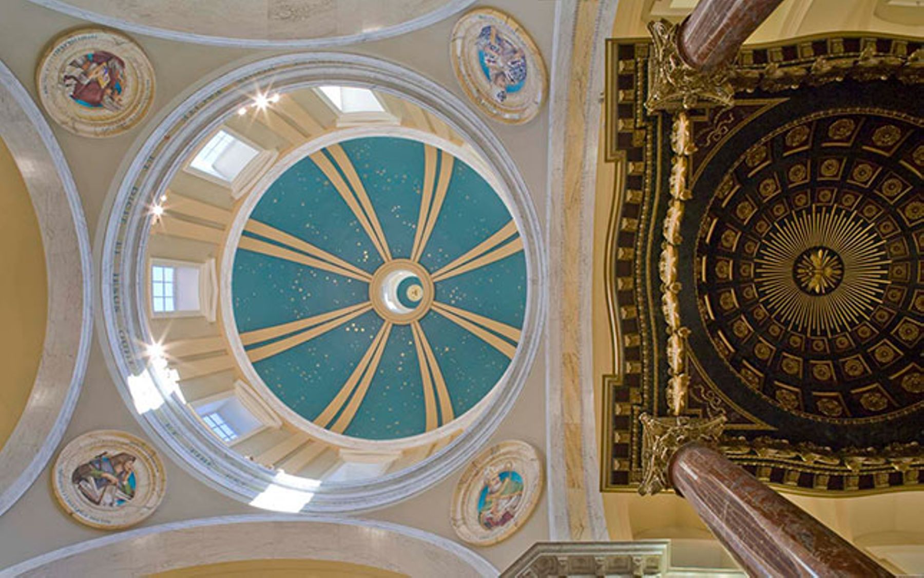 The ceiling of the Stroik-designed Shrine of Our Lady of Guadalupe in LaCrosse, Wisconsin. (Duncan Stroik/www.stroik.com) The ceiling of the Stroik-designed Shrine of Our Lady of Guadalupe in LaCrosse, Wisconsin. (Duncan Stroik/www.stroik.com)