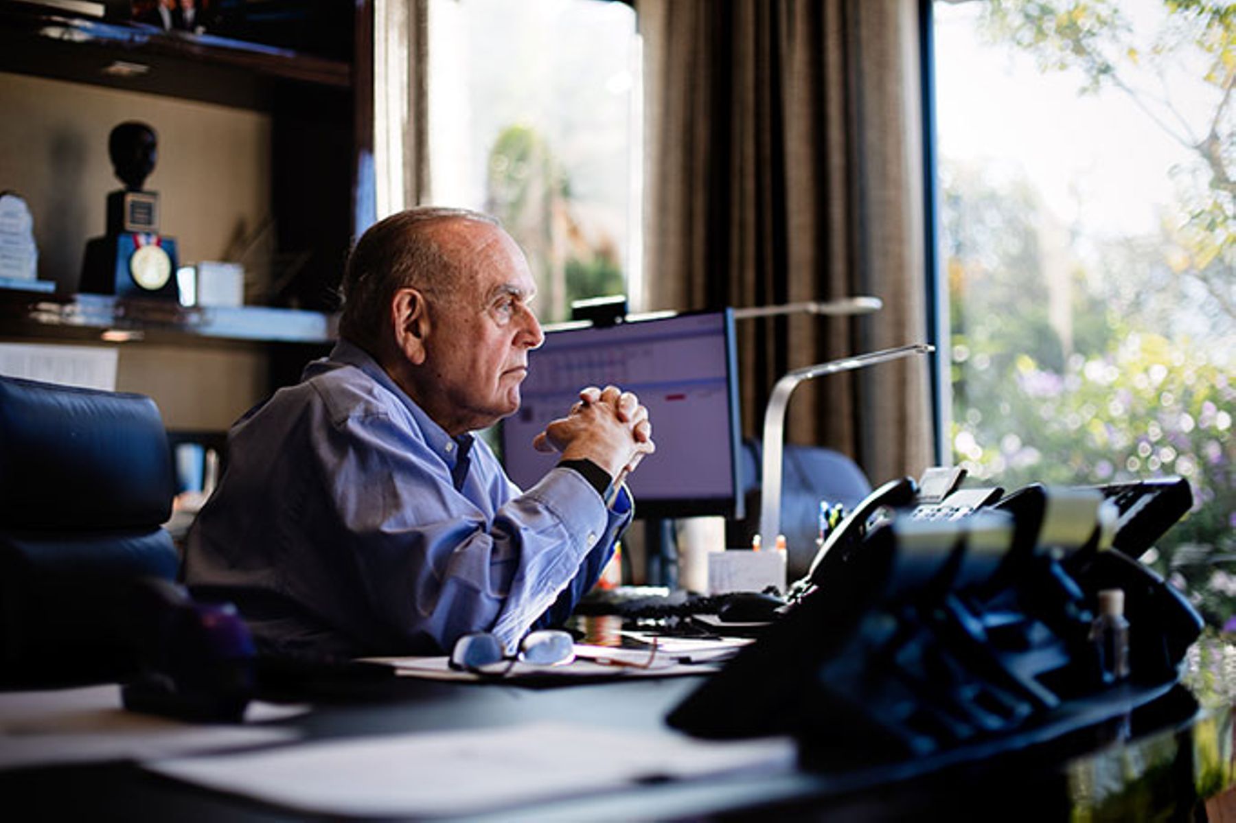 Leon Cooperman in his home office in Boca Raton in 2022.
